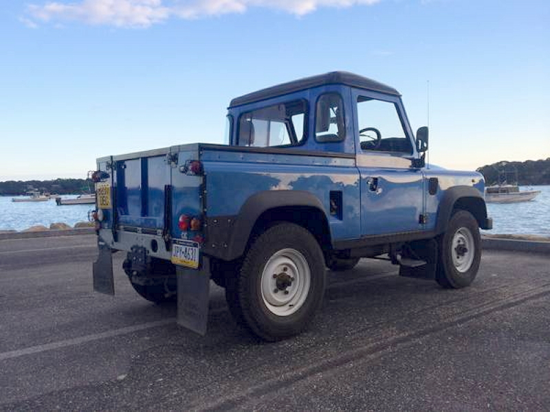 Illustration for article titled Could You Defend Paying $20,000 for This 1985 Land Rover 90?